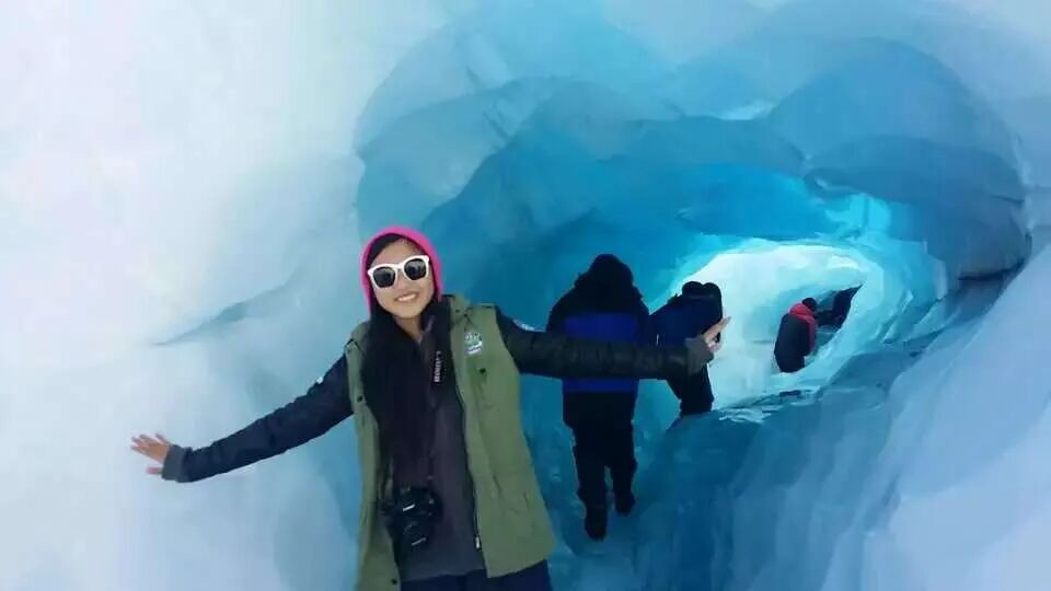 Blue ice: another memory held by the photographs.